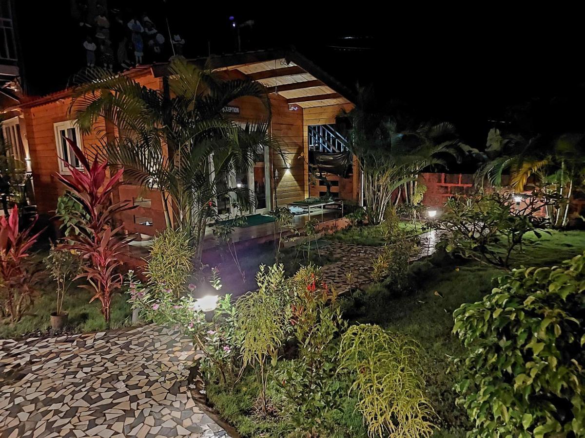 Vedana Retreat Arambol Hotel Buitenkant foto